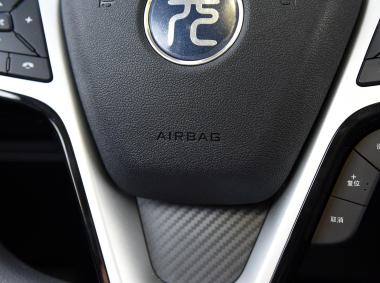 比亚迪比亚迪元EV