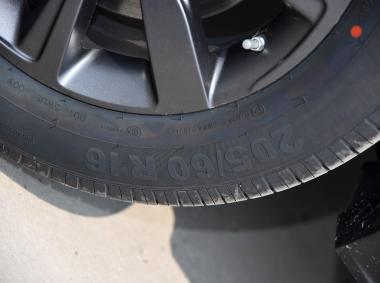 比亚迪比亚迪元EV