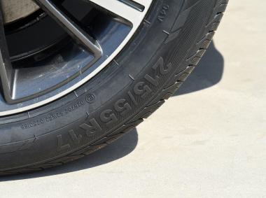 比亚迪比亚迪元EV