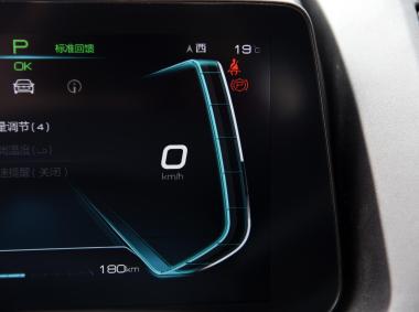 比亚迪比亚迪元EV