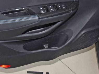 长安汽车-长安CS15EV