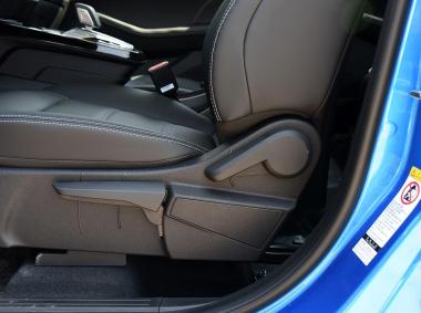 比亚迪比亚迪元EV