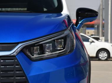 比亚迪比亚迪元EV