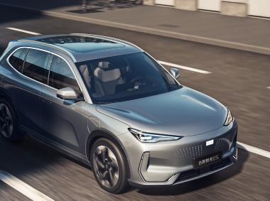 吉利汽车-银河E5