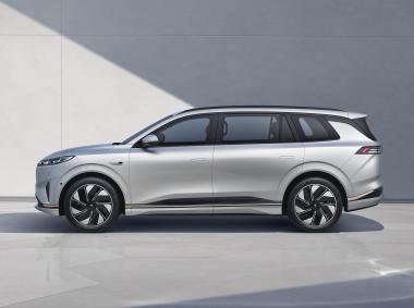 东风乘用车-东风乘用车-eπ008