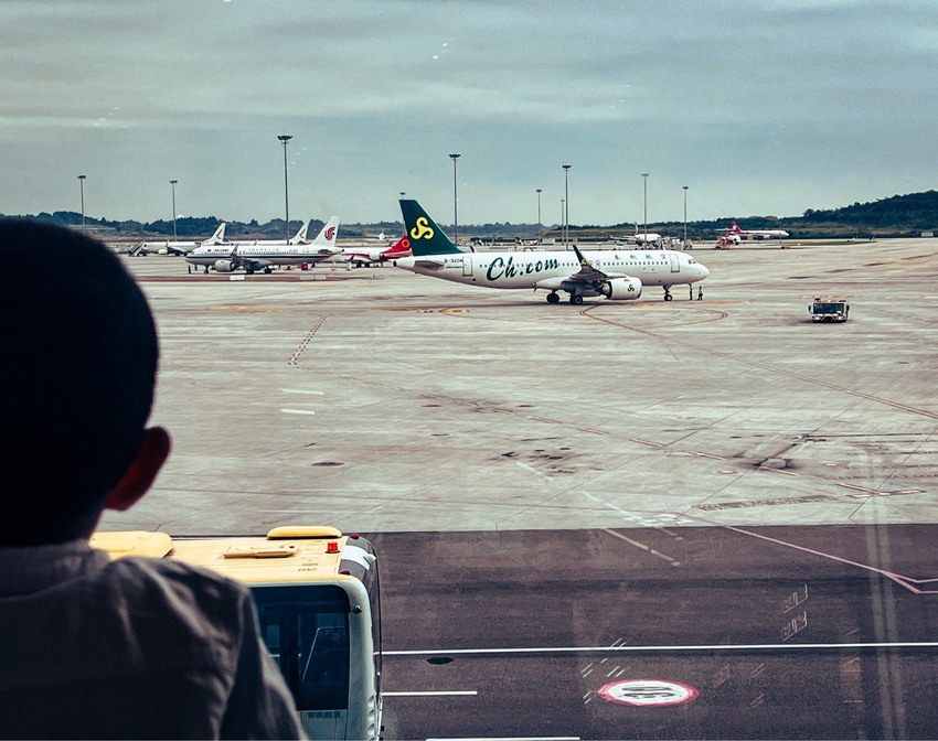 成都-南宁-房城港-企沙-古鱼村-白浪滩-东兴
