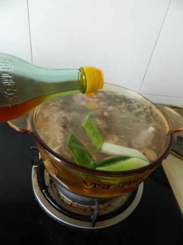 黄精淮山排骨汤