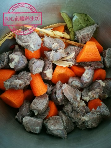 养生药膳:牛腱汤