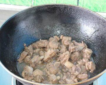 秘制香菇啤酒鸭