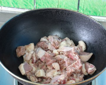 秘制香菇啤酒鸭