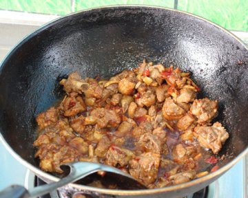 秘制香菇啤酒鸭