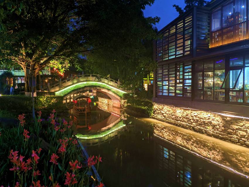 影像铁像寺水街