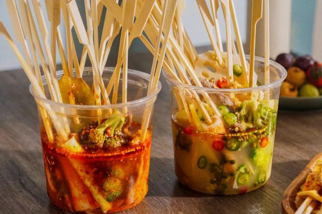 花10分钟做的冷锅串串，一抢而空，太美味了