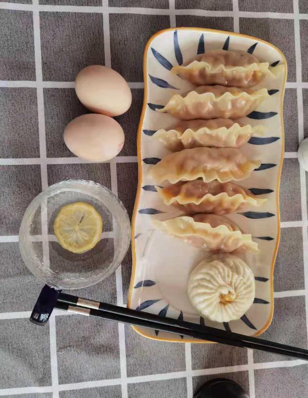 下一家三口，早晚餐