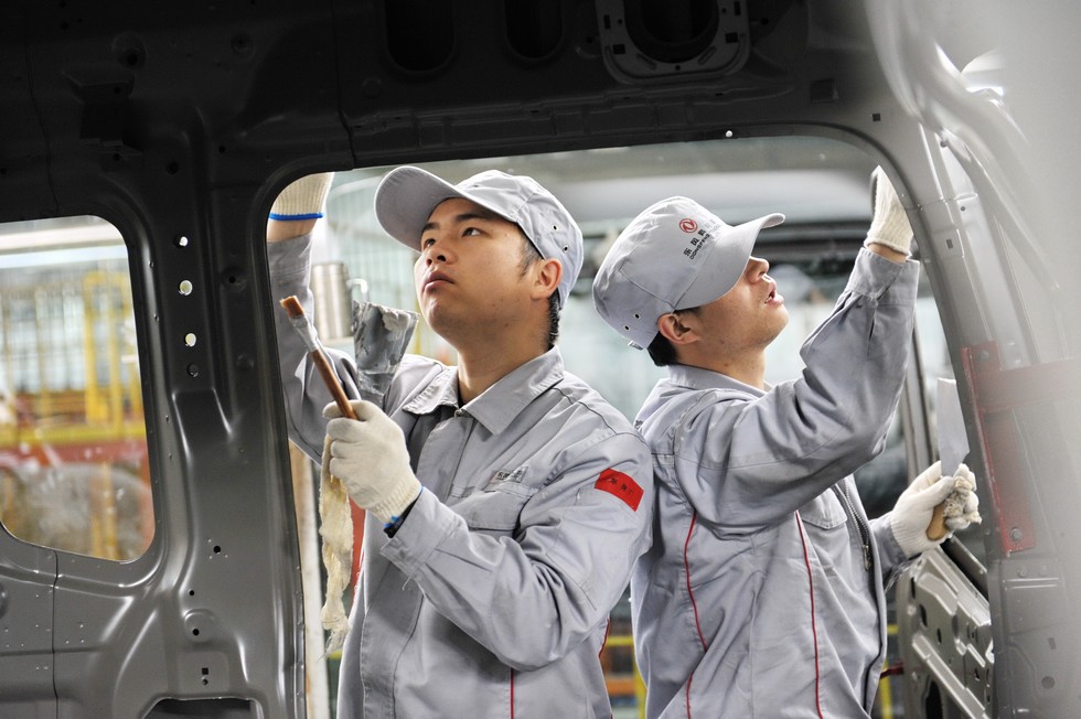 严格标准作业 严控产品质量