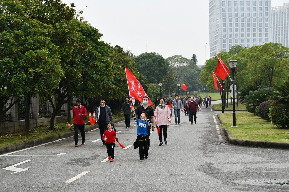 东风有限：树优良作风 过健康生活