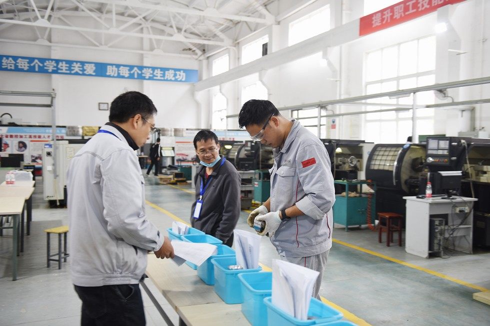 接轨省赛国赛 贴近生产现场