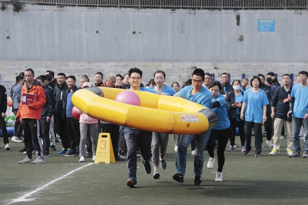 东风汽车有限公司举行第八届“开心工作 快乐生活”员工健身展示赛