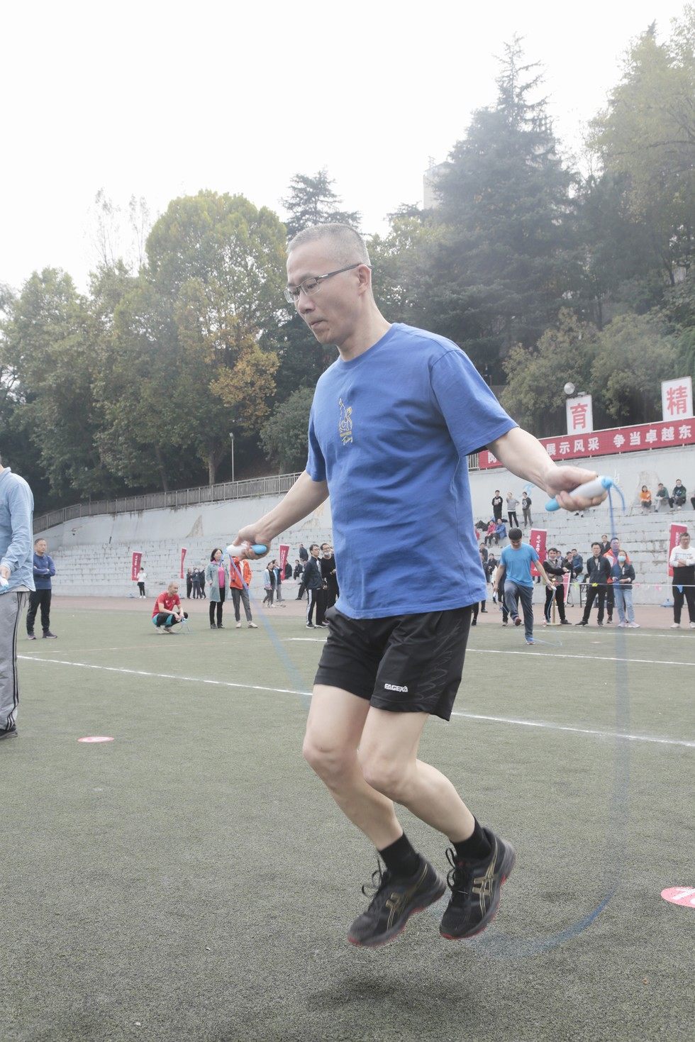 东风汽车有限公司举行第八届“开心工作 快乐生活”员工健身展示赛