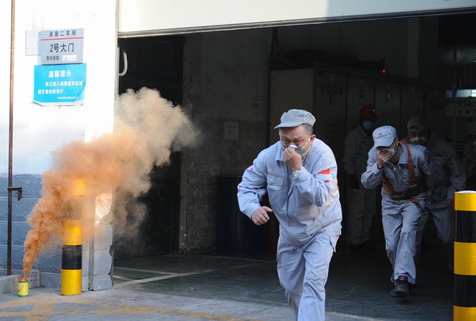 开展消防疏散演练 提高应急处置能力