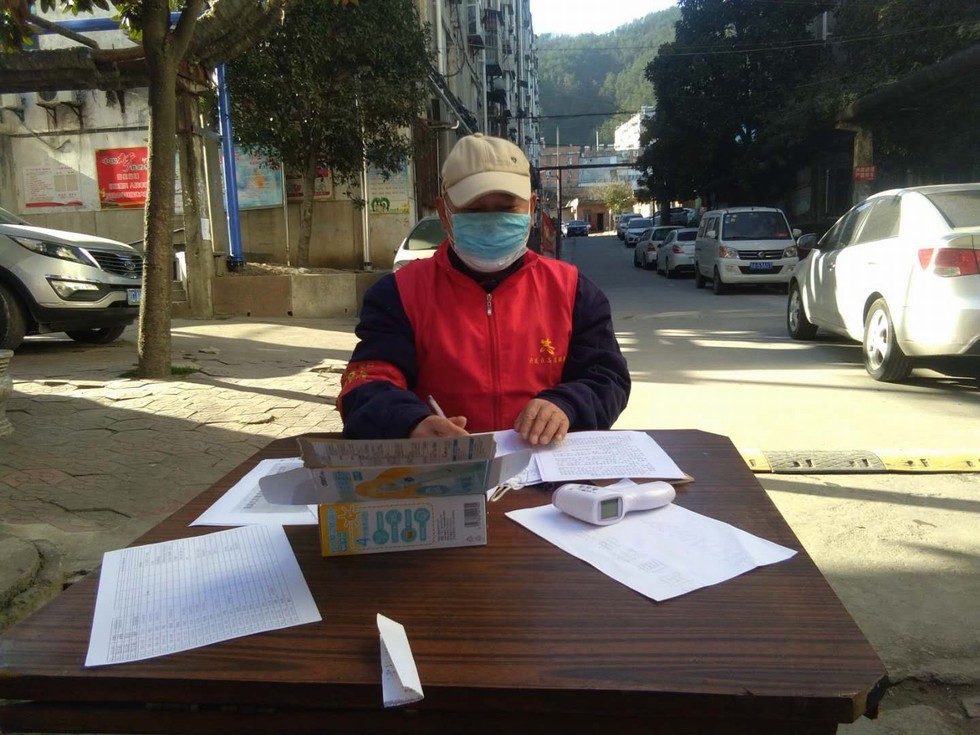 【战疫•最美逆行人】战疫：他们的坚守，平凡而有力量