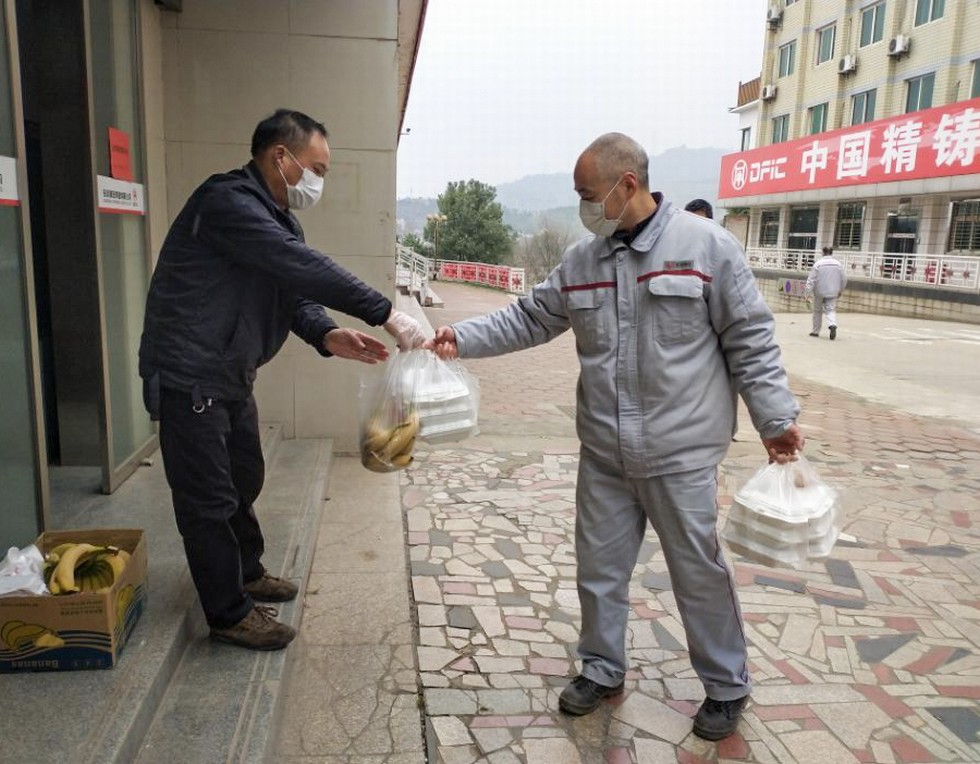 东风零部件公司工会-抗击疫情出“暖招” 助力复工亮“实招”