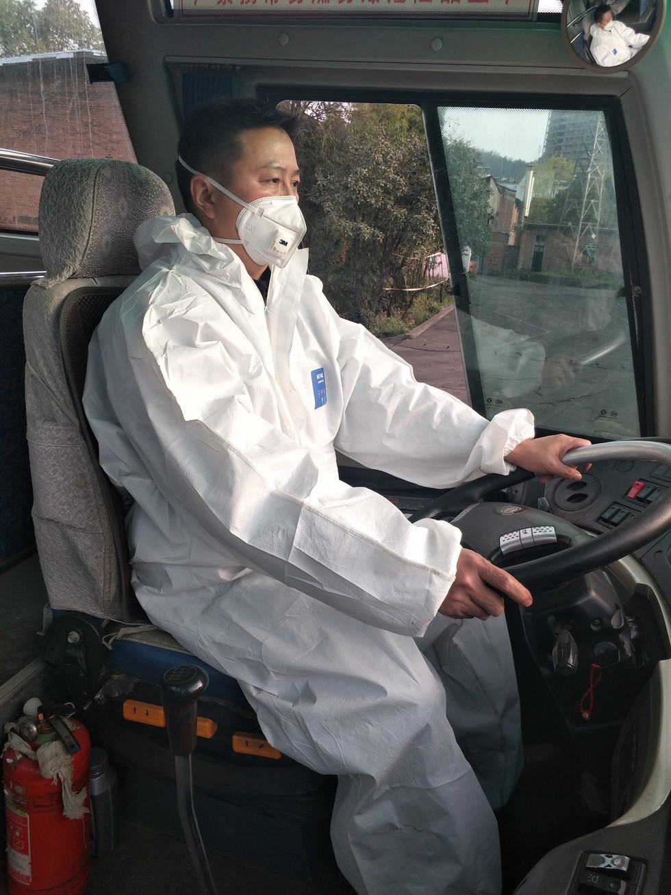 【“疫”线东风人】顾海军：在悲痛中坚强