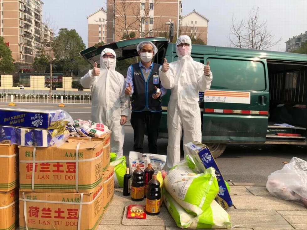 抗疫前线，"我"在服务队的一天