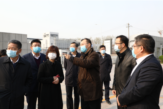 扎根首都模范区，共圆北京蓝天梦——新一代欧辉新能源客车“列阵受阅”