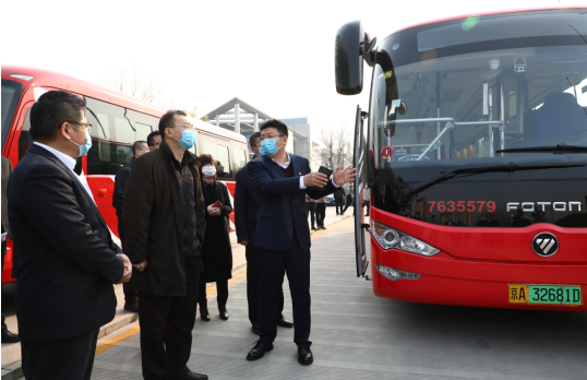 扎根首都模范区，共圆北京蓝天梦——新一代欧辉新能源客车“列阵受阅”