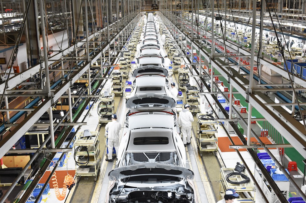 红色引擎动力足 防疫复工“两战赢”