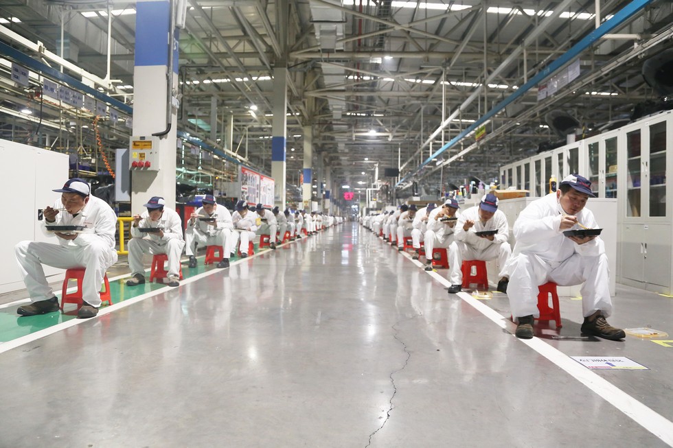 红色引擎动力足 防疫复工“两战赢”