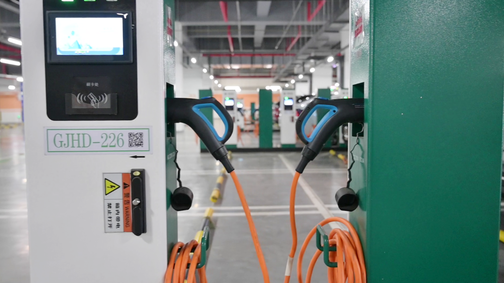 “新基建”新场景！北京地区规模最大的集中式电动汽车充电站建成投运