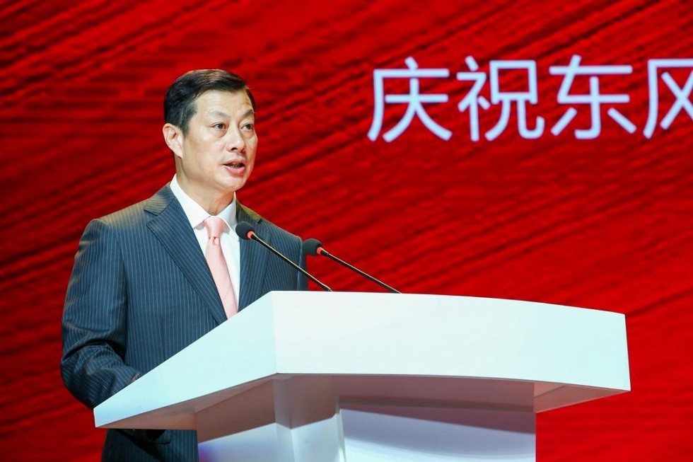 建言献策履职忙 东风公司两会代表委员赴京参会