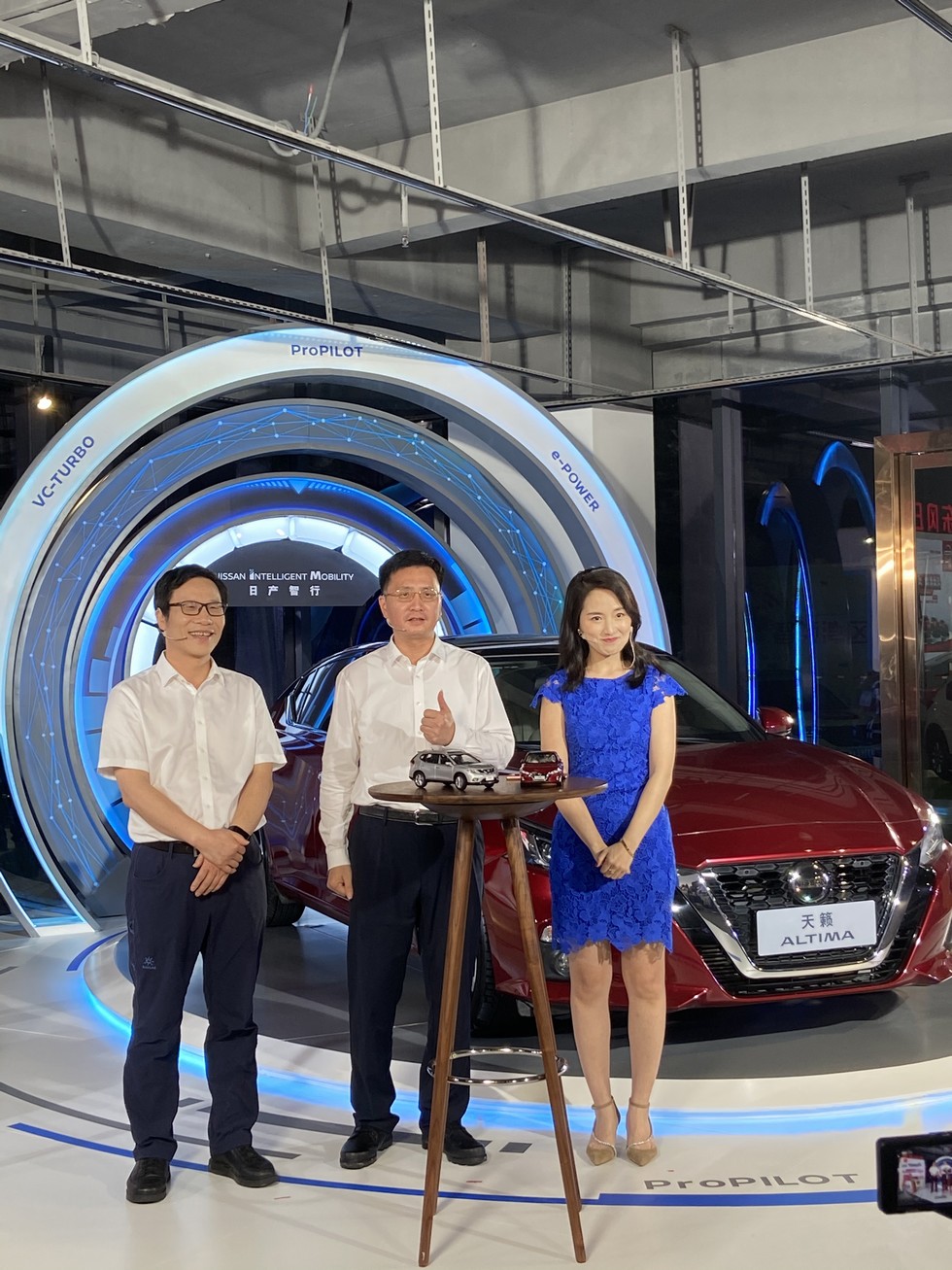 政企携手 “直”击市场