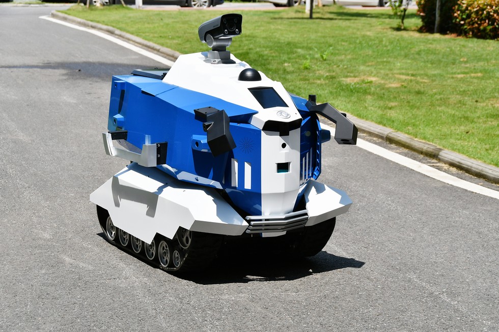 东风 与新基建同频共振