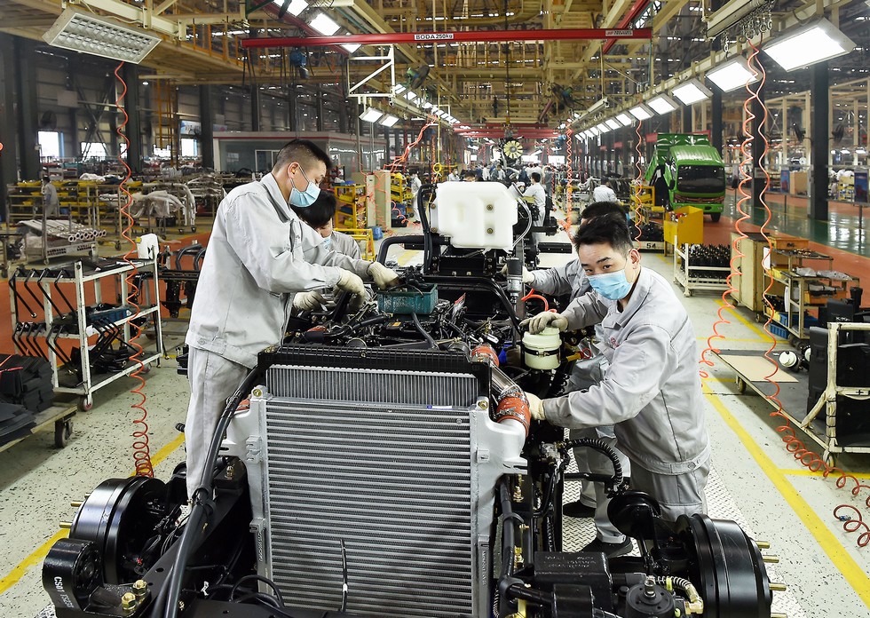 奋战一百天 东风公司十堰基地全面复苏