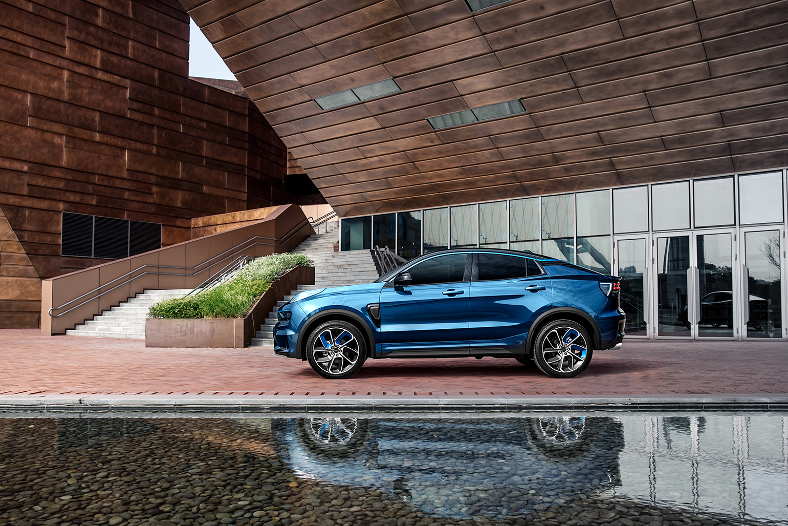 吉利汽车上半年销量突破53万辆 市占率持续提升