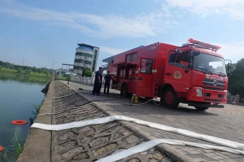 东风汽车驰援抗洪抢险一线