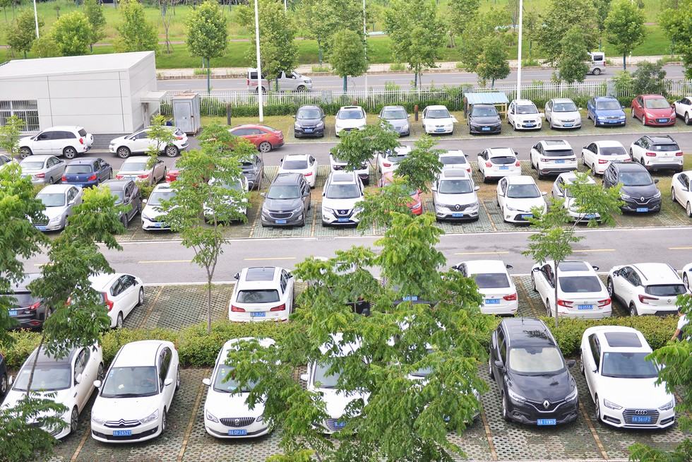 走进岚图 发现奋斗的小伙伴