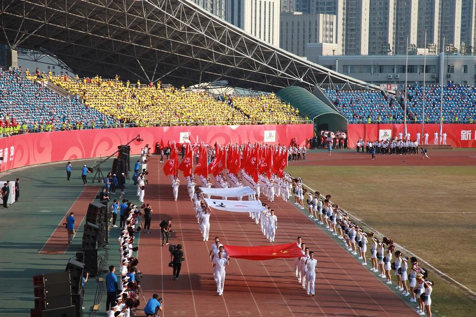 东风公司加强新形势下企业武装工作纪实