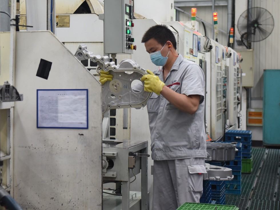 东风零部件公司：全线追击赶目标