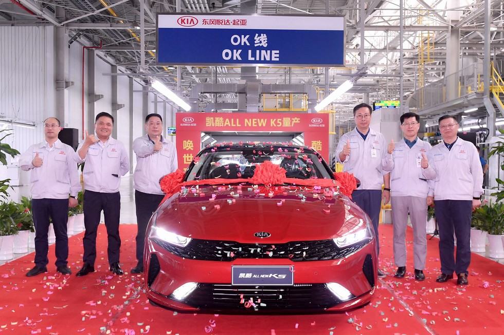 全球战略车型 凯酷量产下线