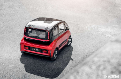 微型电动汽车怎么选？城市代步很灵活，比燃油车方便