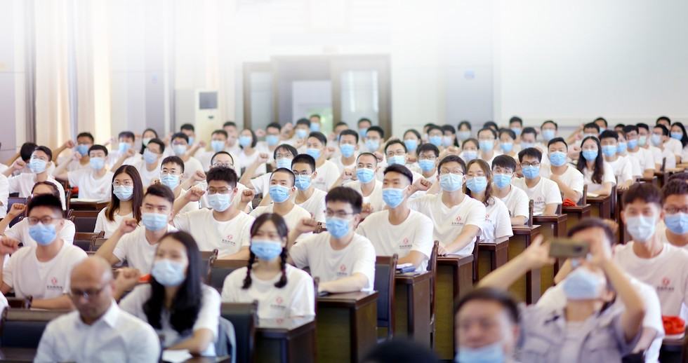 东风商用车有限公司2020年新入职大学生入职培训结业