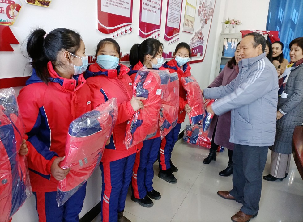 让孩子们的冬天更暖一些