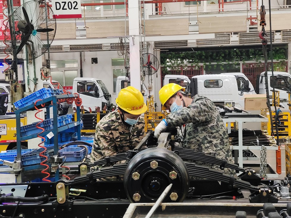 东风股份工程车事业部：增产量 保交付