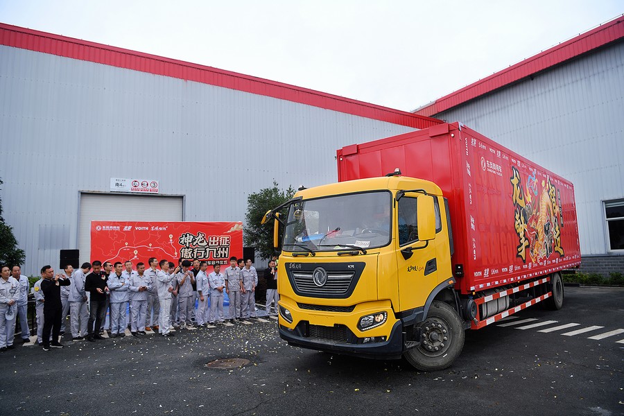 龙擎大篷车发车 傲行九州验“可靠”