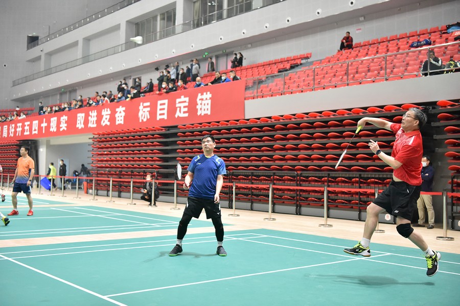 东风公司第十二届“东风杯”羽毛球赛总决赛暨政企联谊赛圆满落幕