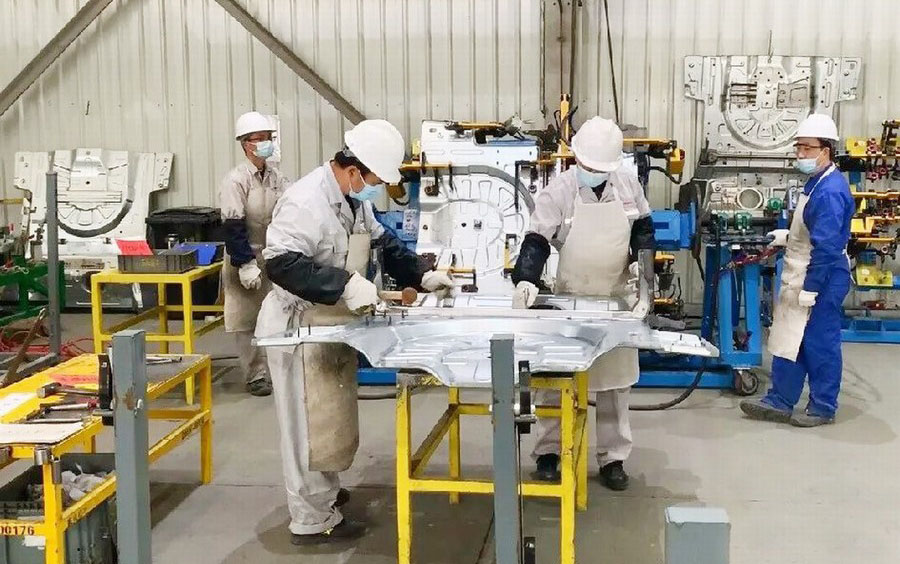 东风模冲员工技能大赛：比武强技能